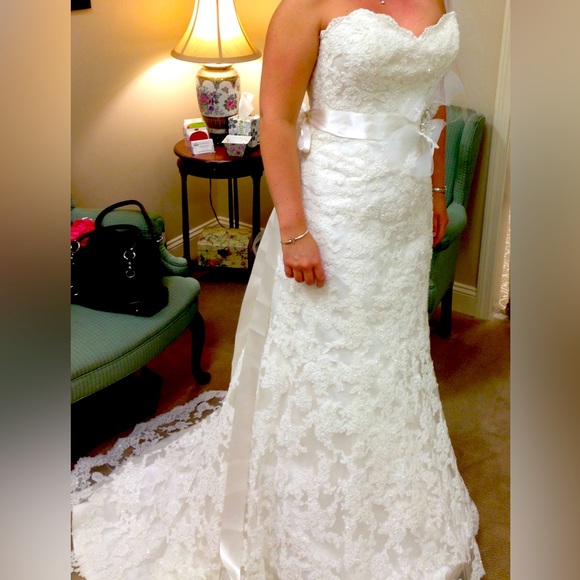 Size 10 Wedding Dress by Maggie Sottero - Picture 1 of 3